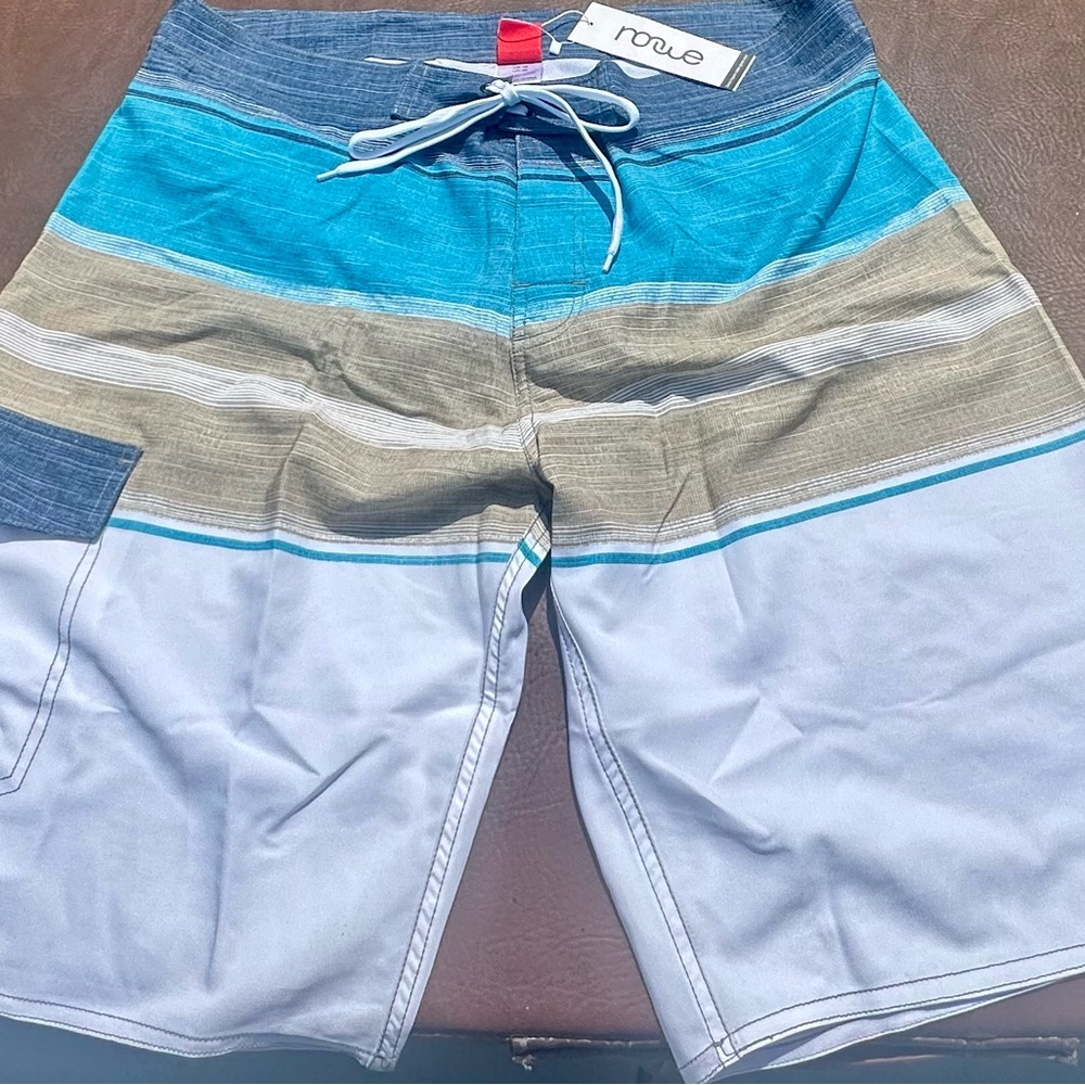 Nonwe Men's Sportwear Quick Dry Board Shorts with Lining - Size 36